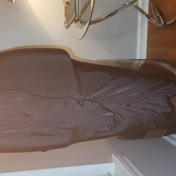 Forever 21 BLACK RUCHED KEYHOLD SLEEVE BLACK DRESS - Picture 5 of 8